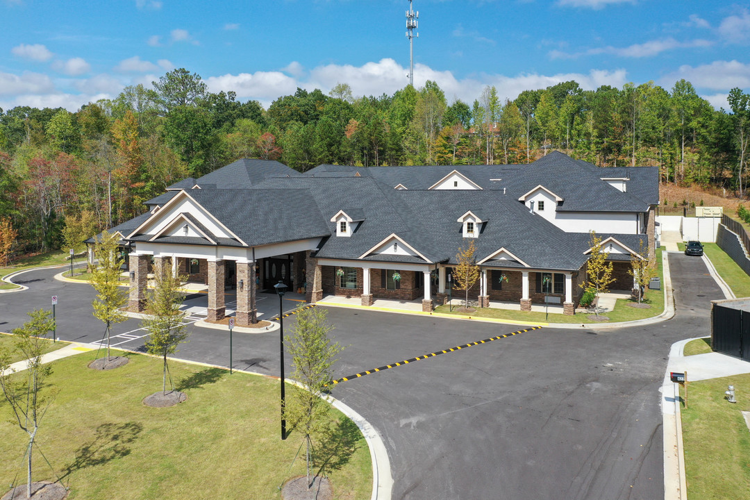 Magnolia Senior Living in Sugar Hill, GA - Foto de edificio