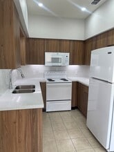 502 E 2nd St, Unit 3 in La Joya, TX - Building Photo - Building Photo