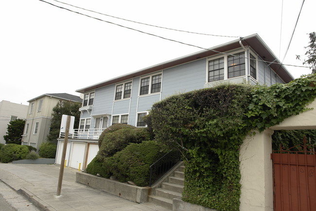 1309-1317 Glenfield Ave in Oakland, CA - Building Photo - Building Photo