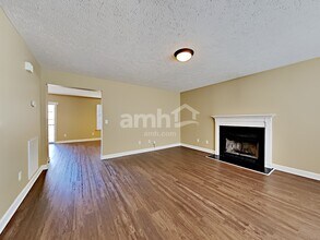 156 Sundance Way in White House, TN - Building Photo - Building Photo