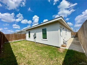 13 Mia Rose S Ln in Edinburg, TX - Building Photo - Building Photo