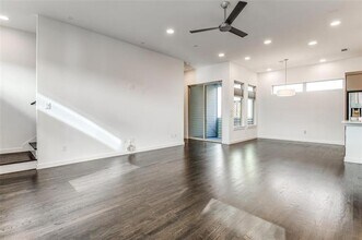 1907 Summit Ave in Dallas, TX - Building Photo - Building Photo