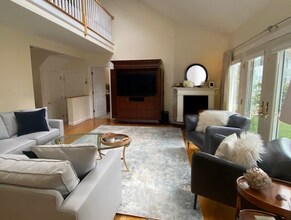 26 Dickson Ln, Unit 26 in Weston, MA - Building Photo - Building Photo