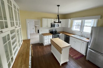 301 Richmond Ave in Swannanoa, NC - Building Photo - Building Photo