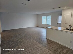 1503 Gentle Wind Ct in Angleton, TX - Building Photo - Building Photo