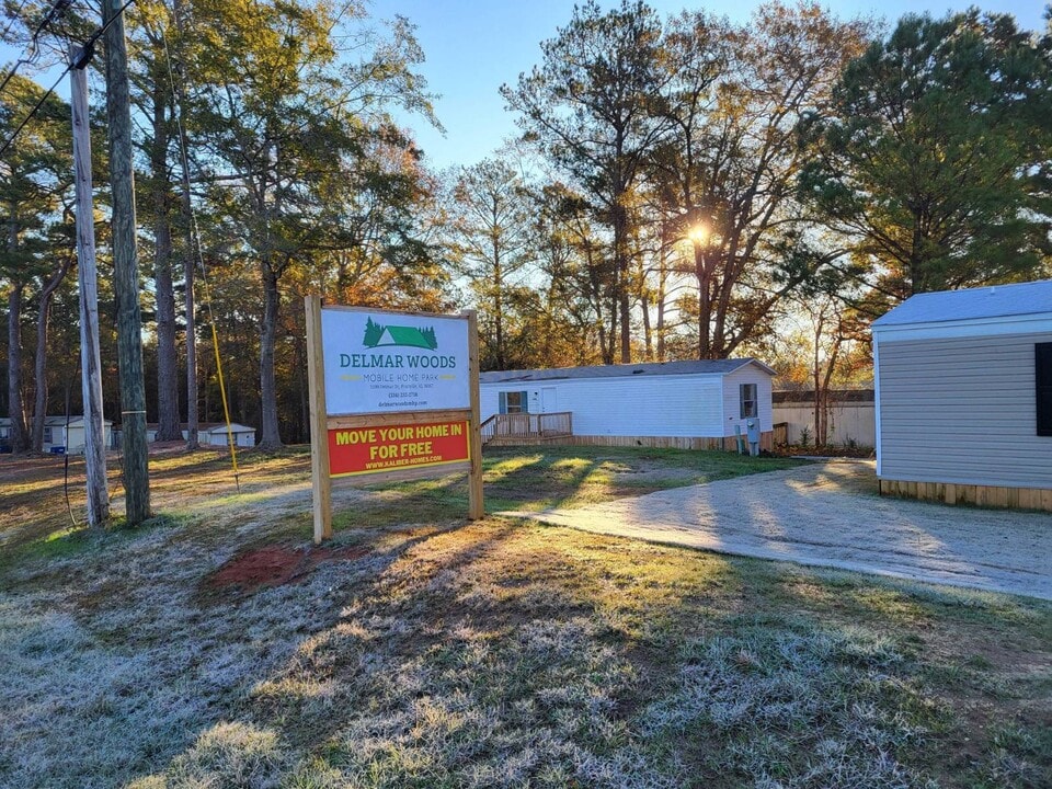 1596 Dean Dr in Prattville, AL - Building Photo