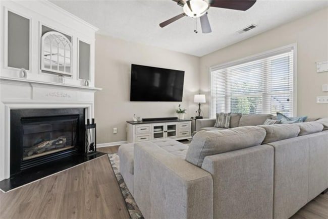 property at 1711 Taynton Cir