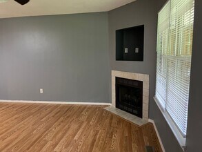 129 Bailey Cir in Rogersville, MO - Building Photo - Building Photo