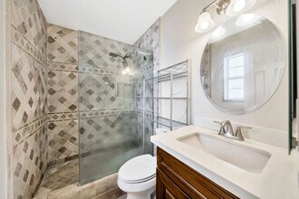 471 N Seranado St in Orange, CA - Building Photo - Building Photo