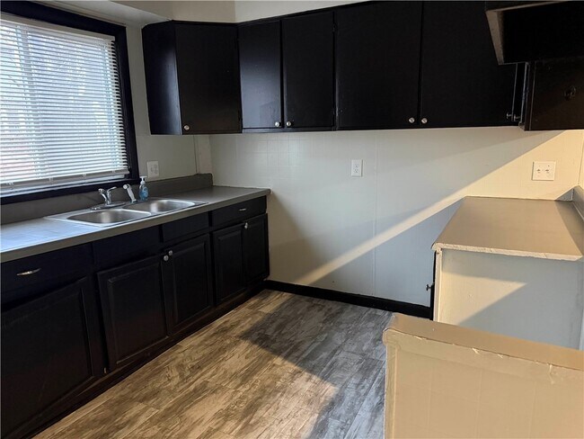 710 Jay St in Rochester, NY - Building Photo - Building Photo