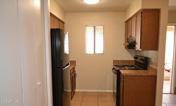 427 E Friar Ave in Apache Junction, AZ - Building Photo - Building Photo