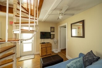 415 Julia St in Key West, FL - Building Photo - Building Photo