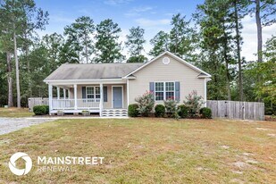 199 Saw Mill Dr in Four Oaks, NC - Building Photo