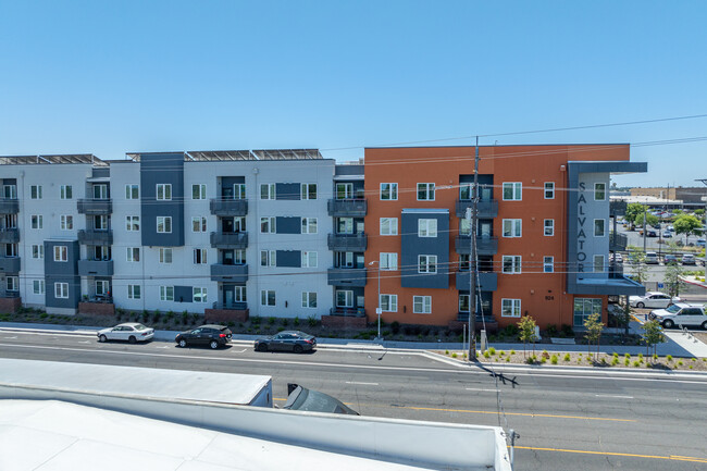 Salvator Apartments in Sacramento, CA - Building Photo - Building Photo