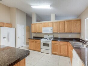 2765 Falcon Crest Pl in Lake Mary, FL - Building Photo - Building Photo
