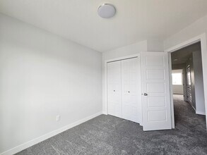 3727-3214 214 St NW in Edmonton, AB - Building Photo - Building Photo