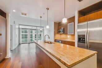 111 N 12th St in Tampa, FL - Foto de edificio - Building Photo