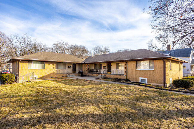 3015 30th St in Des Moines, IA - Building Photo - Primary Photo