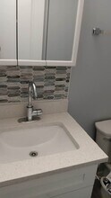 823 McIntosh Ct, Unit 202 in Prospect Heights, IL - Building Photo - Building Photo
