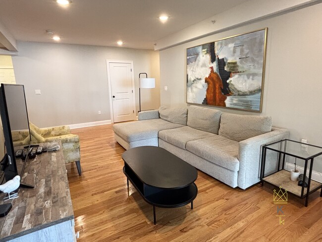 214 Westville St, Unit 1 in Boston, MA - Building Photo - Building Photo