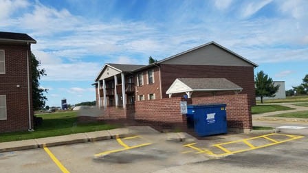 Windwood Apartments in Vandalia, MO - Building Photo