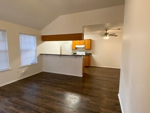 641 Woodard Ave in Cleburne, TX - Building Photo - Building Photo
