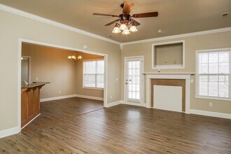 223 Duck Creek Dr in New Market, AL - Foto de edificio - Building Photo