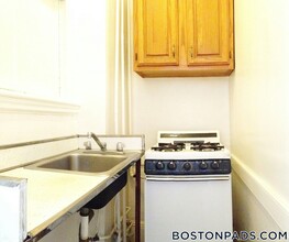 24 Westland Ave in Boston, MA - Building Photo - Building Photo