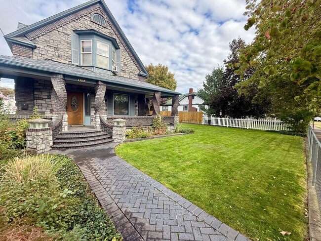 property at 1309 10th Ave