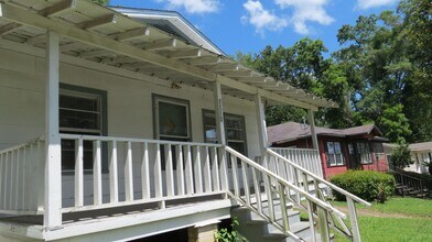 1110 N Woodward Ave in Tallahassee, FL - Building Photo - Building Photo