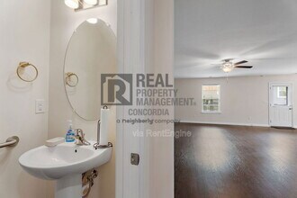 317 Sportsman Dr in La Vergne, TN - Building Photo - Building Photo