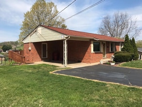 1315 Ballard Rd in Johnson City, TN - Building Photo - Building Photo