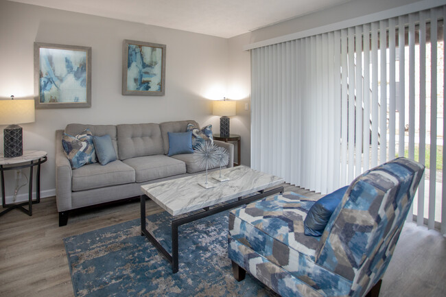 The Palms at 2800 in Jacksonville, FL - Building Photo - Interior Photo