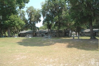 Smith Thomas Court Apartments in Crescent City, FL - Building Photo - Building Photo