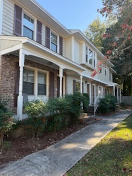 312 Rainbow Dr in Florence, SC - Building Photo