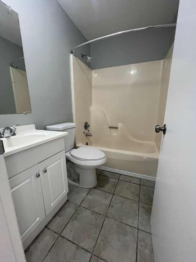 2213 Jonathan Dr NW in Huntsville, AL - Building Photo - Building Photo