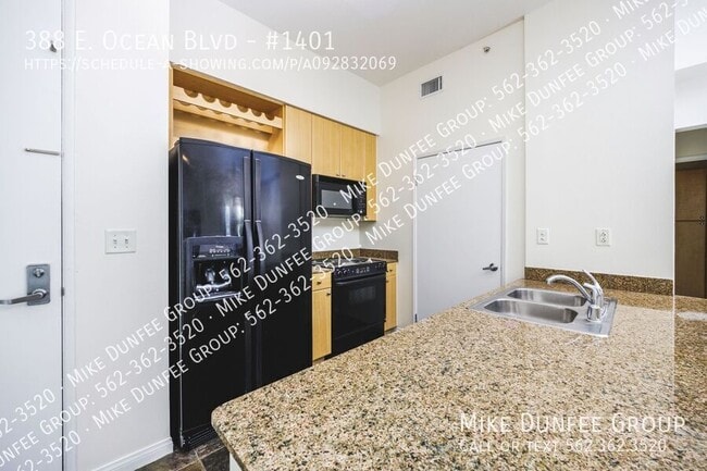 388 E Ocean Blvd in Long Beach, CA - Building Photo - Building Photo