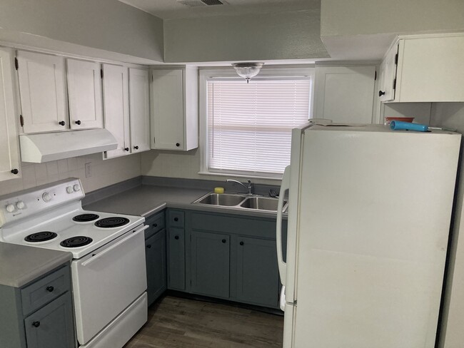 2039 Nashville Ct, Unit Side in Lexington, KY - Building Photo - Building Photo