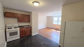 5846 N Marvine St, Unit A10 in Philadelphia, PA - Building Photo