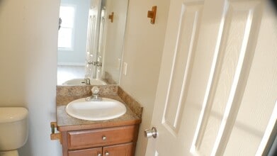 1738 Eli Pl, Unit B in Valdosta, GA - Building Photo - Building Photo