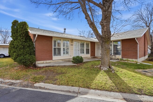 5957 S Sultan Cir in Murray, UT - Building Photo - Building Photo