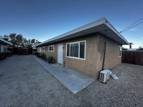 343 W Tramview Rd in Palm Springs, CA - Building Photo - Building Photo