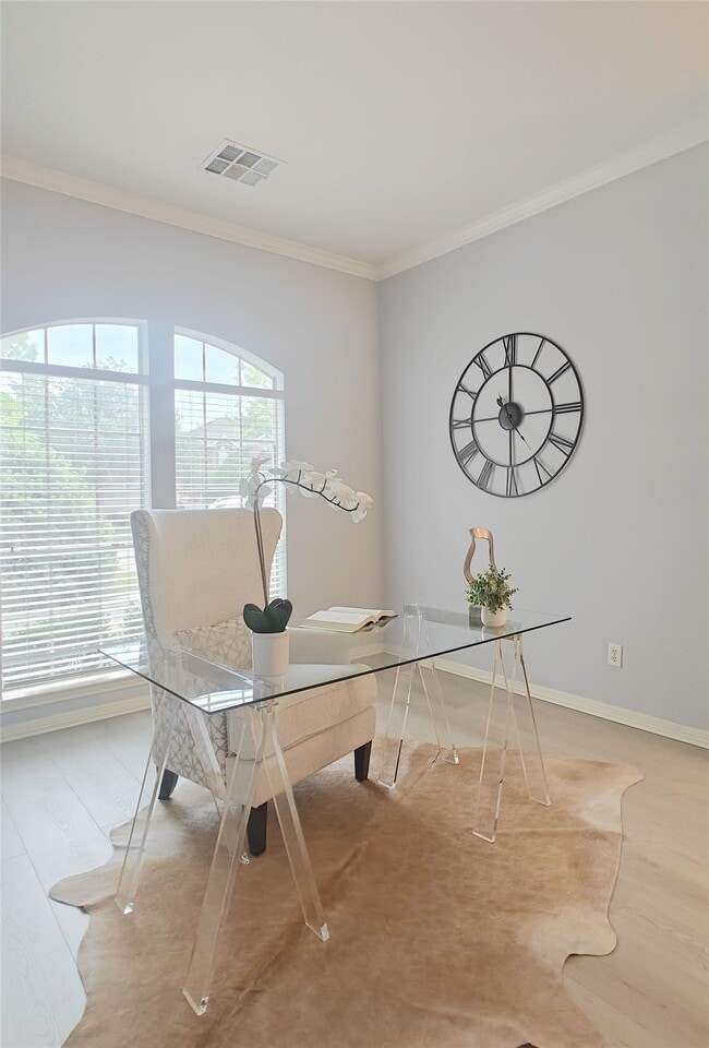 property at 3810 Paigewood Dr