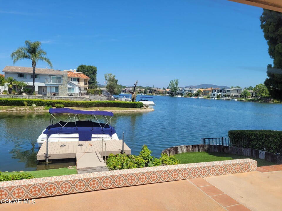3825 Charthouse Cir in Westlake Village, CA - Building Photo