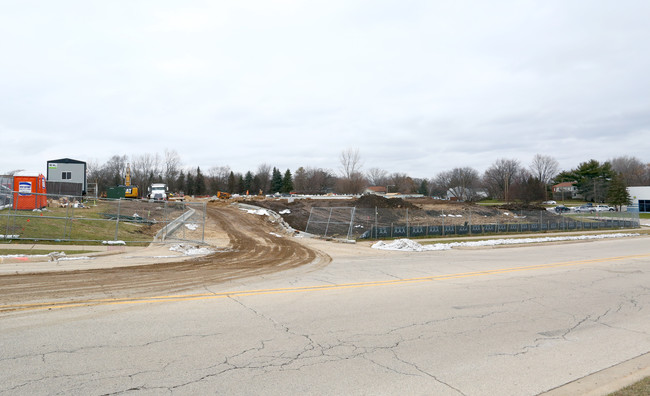 Cary Senior Living LP Cary Senior Living LP in Cary, IL - Building Photo - Building Photo