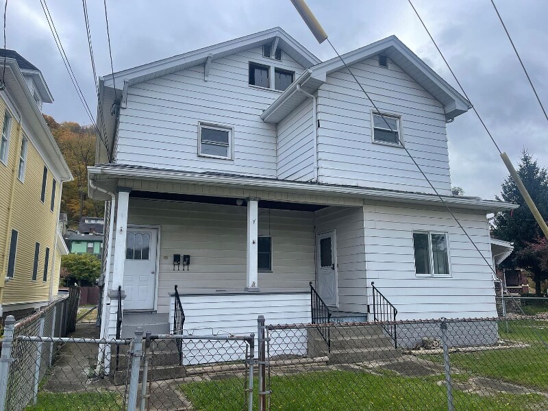 2196 Marshall Ave in Wheeling, WV - Building Photo