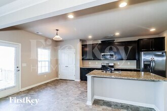 1132 Creek Top Rd in Loganville, GA - Building Photo - Building Photo