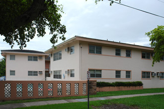 South Alahambra Apartments in Coral Gables, FL - Building Photo - Building Photo