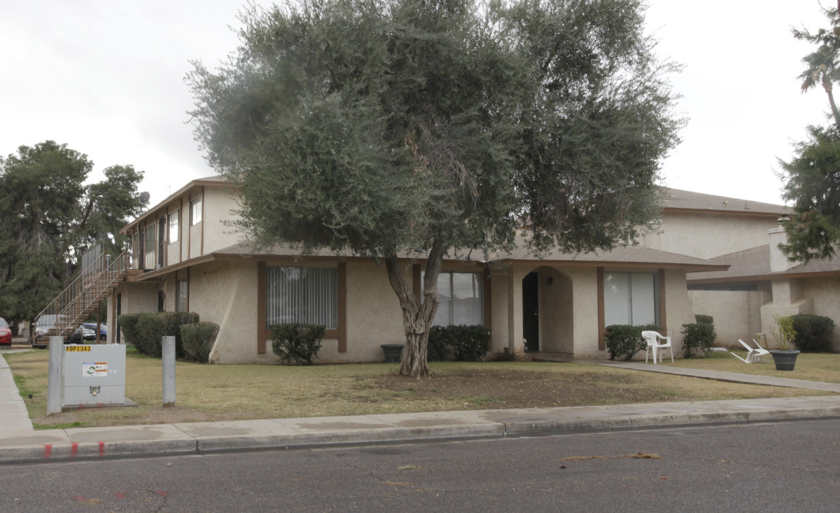 3313 W Harmont Dr in Phoenix, AZ - Building Photo