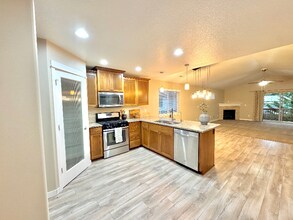 5021 NE 29th Ave in Vancouver, WA - Foto de edificio - Building Photo